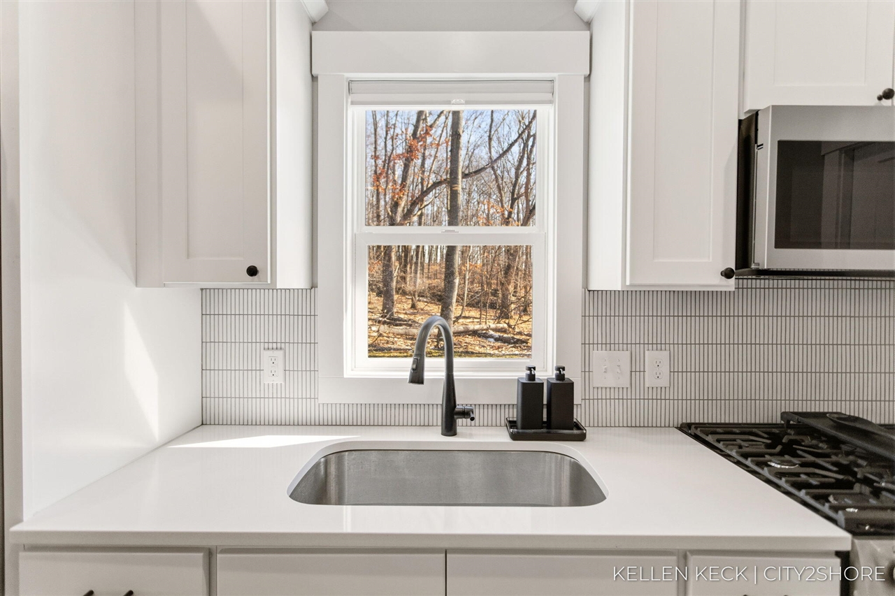 11300 Apache Wells Court, Stanwood, MI, 49346