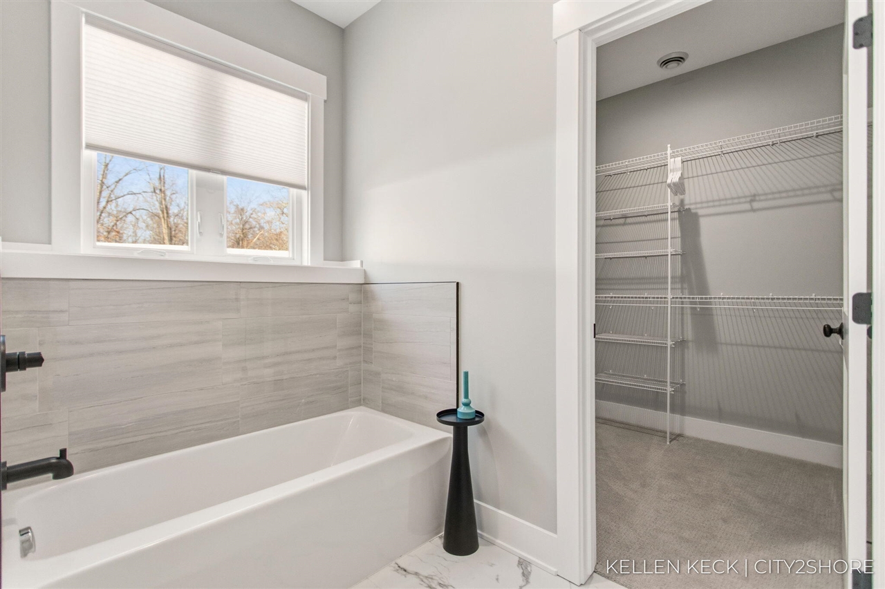 11300 Apache Wells Court, Stanwood, MI, 49346