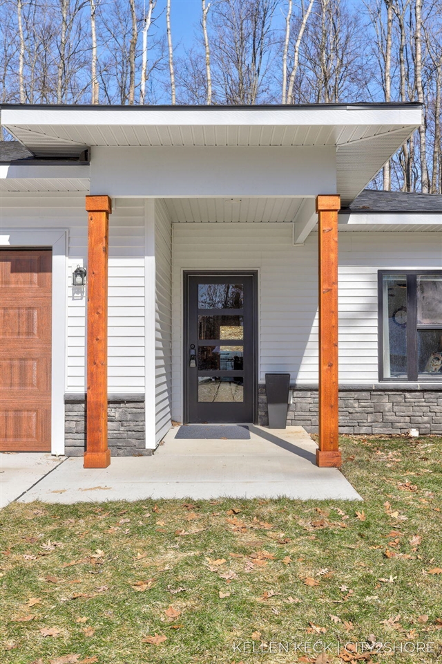 11300 Apache Wells Court, Stanwood, MI, 49346