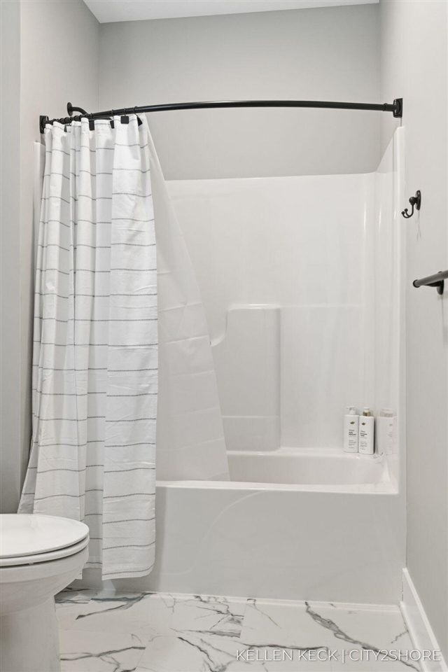 11300 Apache Wells Court, Stanwood, MI, 49346