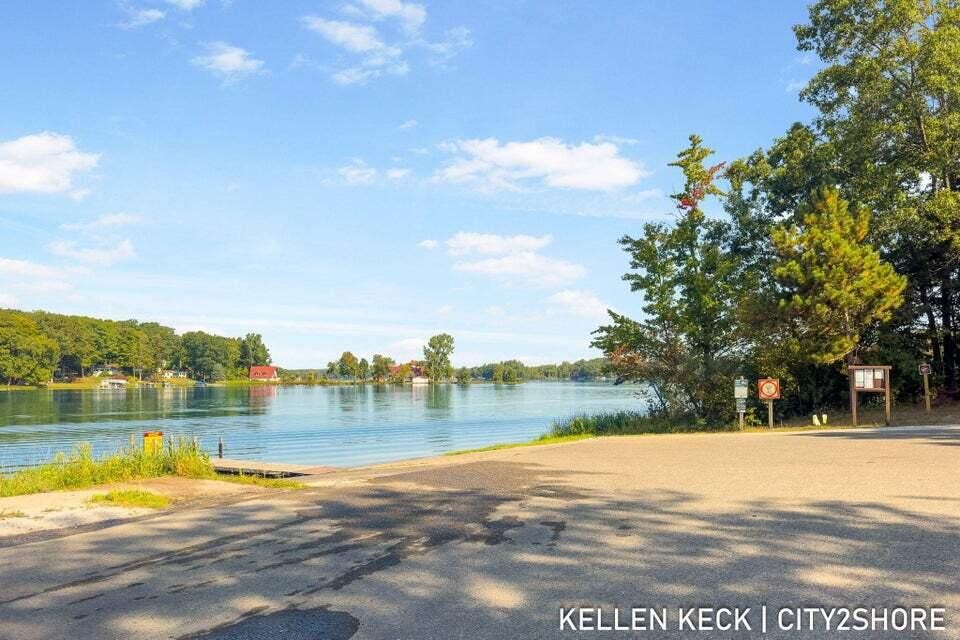 11300 Apache Wells Court, Stanwood, MI, 49346