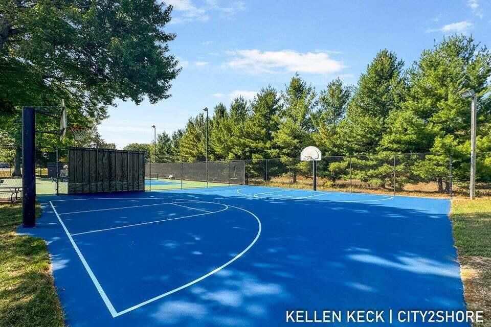 11300 Apache Wells Court, Stanwood, MI, 49346