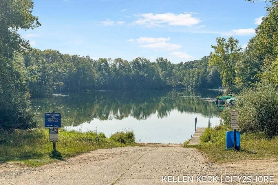 11300 Apache Wells Court, Stanwood, MI, 49346