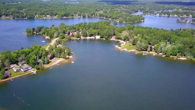 11300 Apache Wells Court, Stanwood, MI, 49346