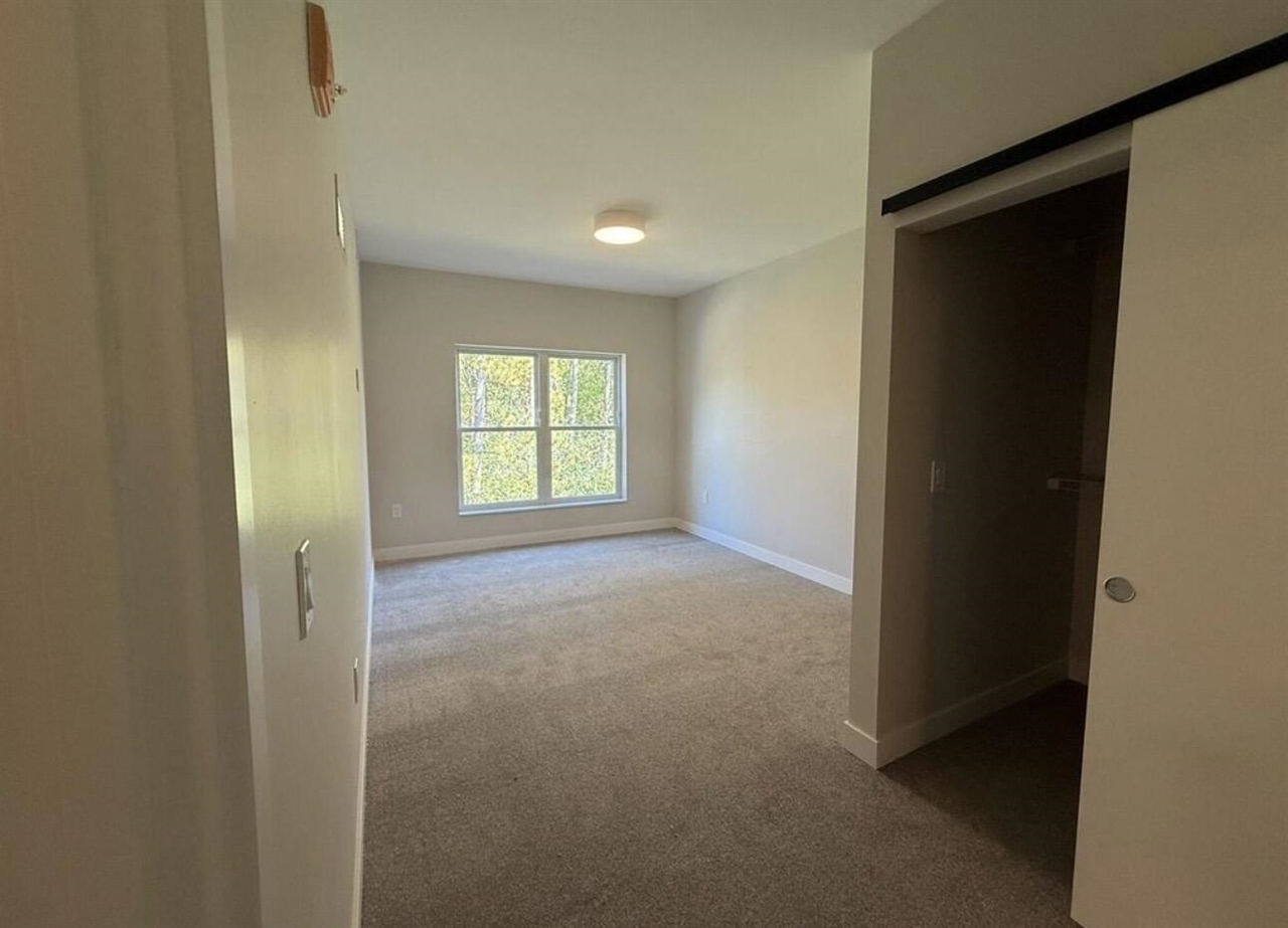 2645 Burton Road photo 16