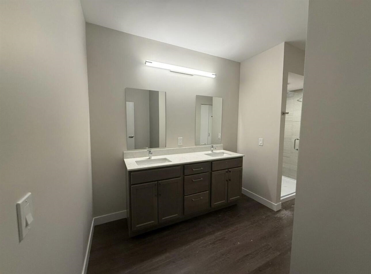 2645 Burton Road photo 17