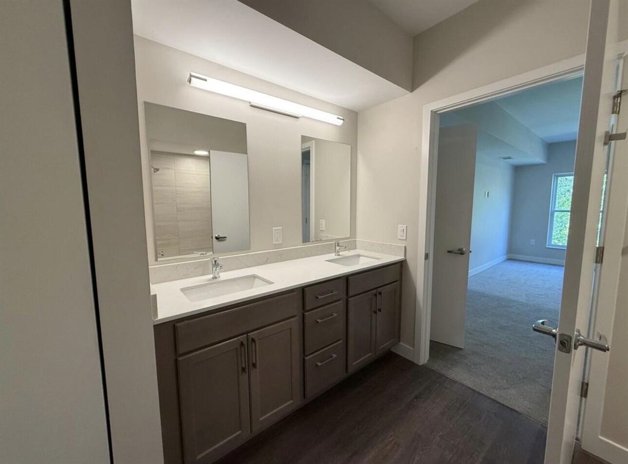 2645 Burton Road photo 18