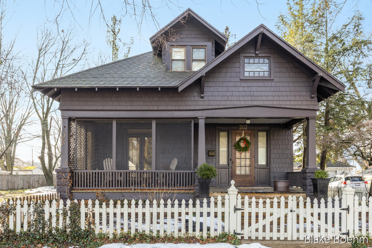 202 E 26th Street, Holland, MI, 49423-5106