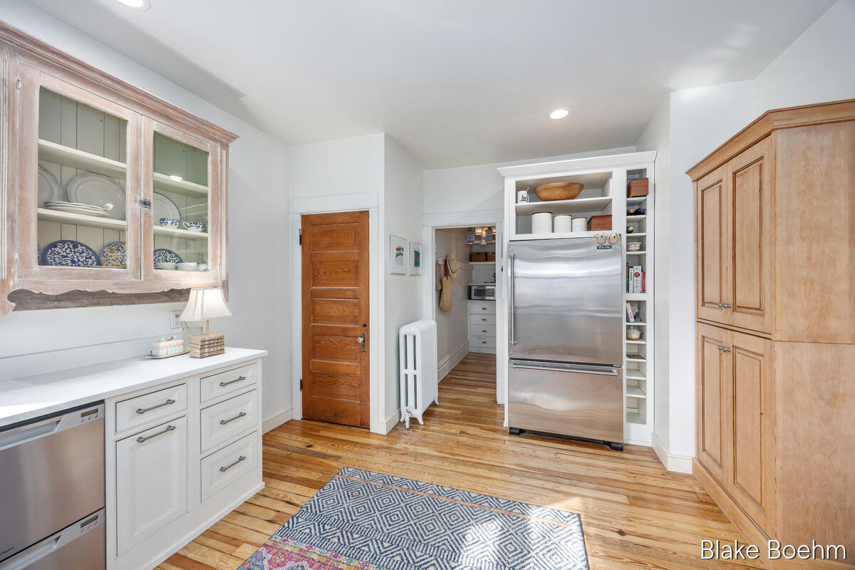 202 E 26th Street, Holland, MI, 49423-5106