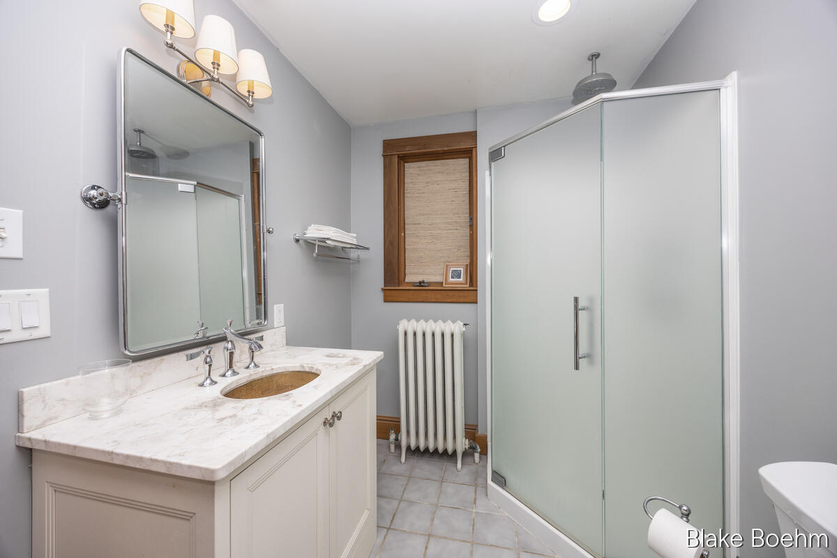 202 E 26th Street, Holland, MI, 49423-5106