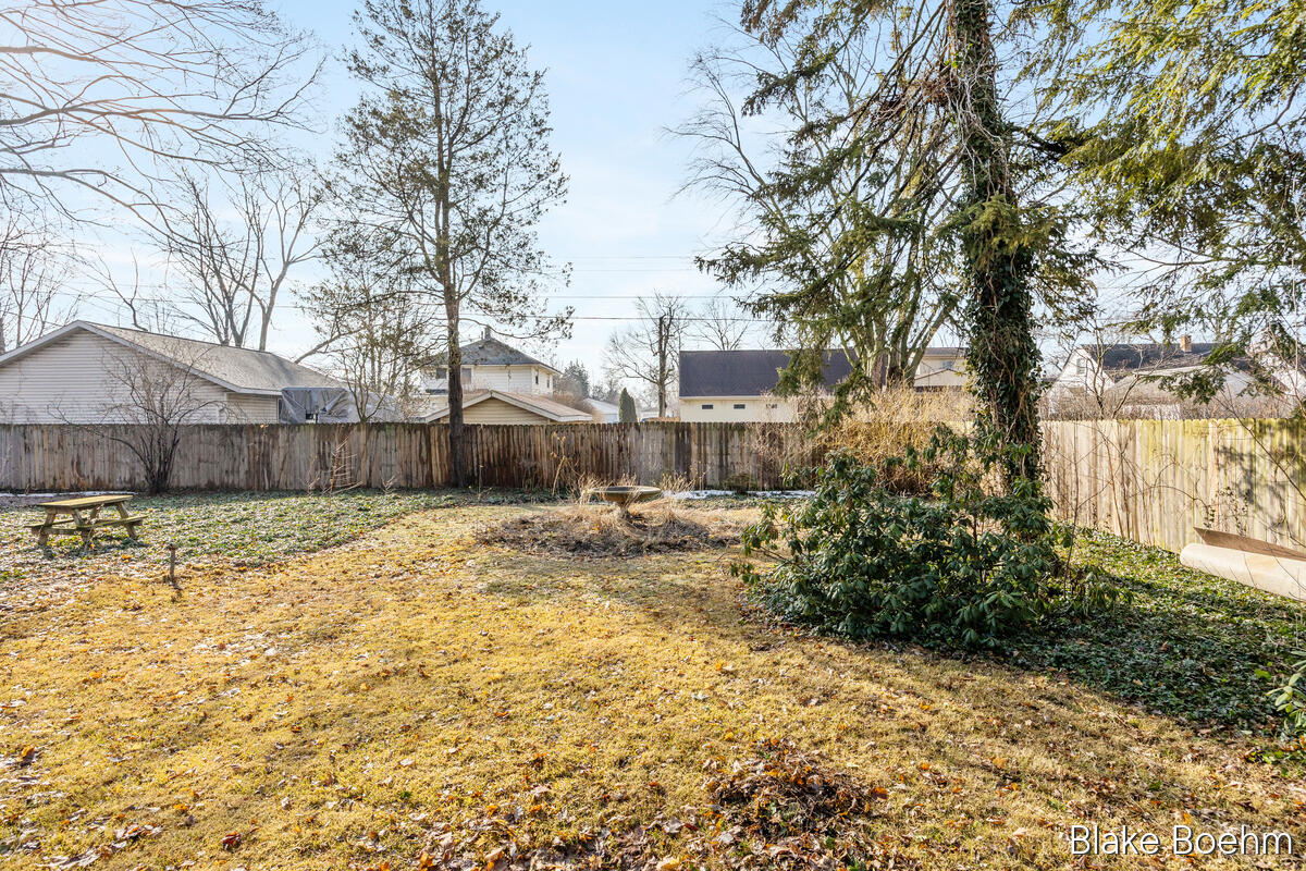 202 E 26th Street, Holland, MI, 49423-5106