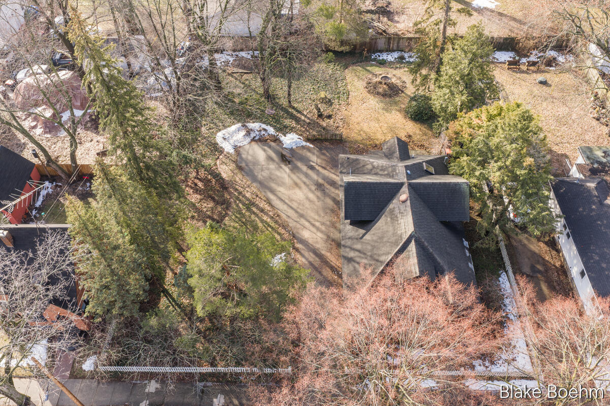 202 E 26th Street, Holland, MI, 49423-5106