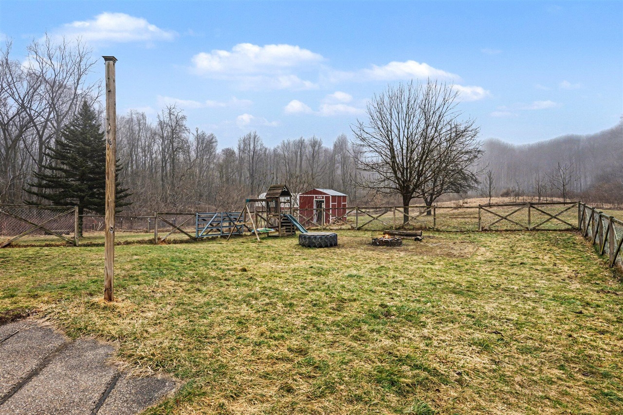 10449 W Tu Avenue, Lawton, MI, 49065