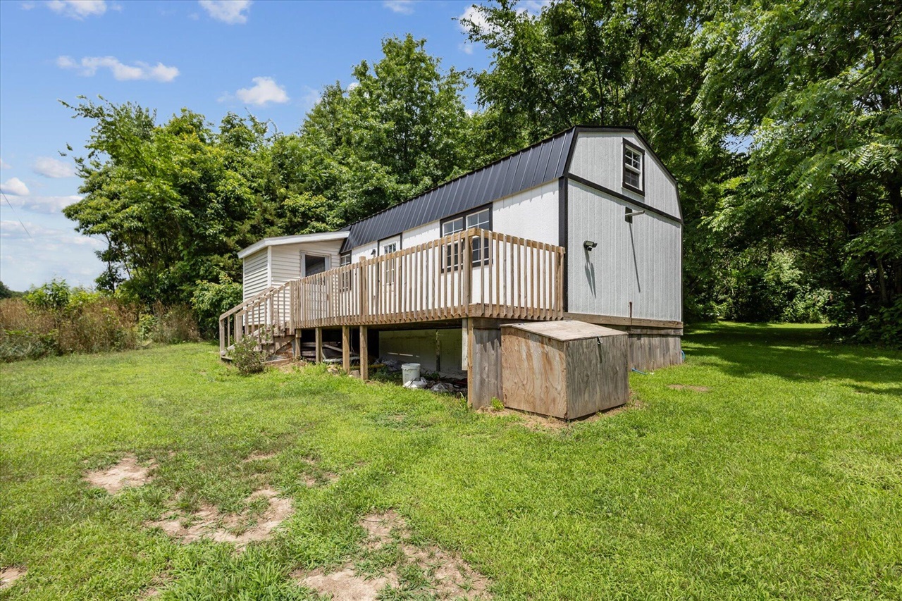 842 10th Street, Plainwell, MI, 49080-9523