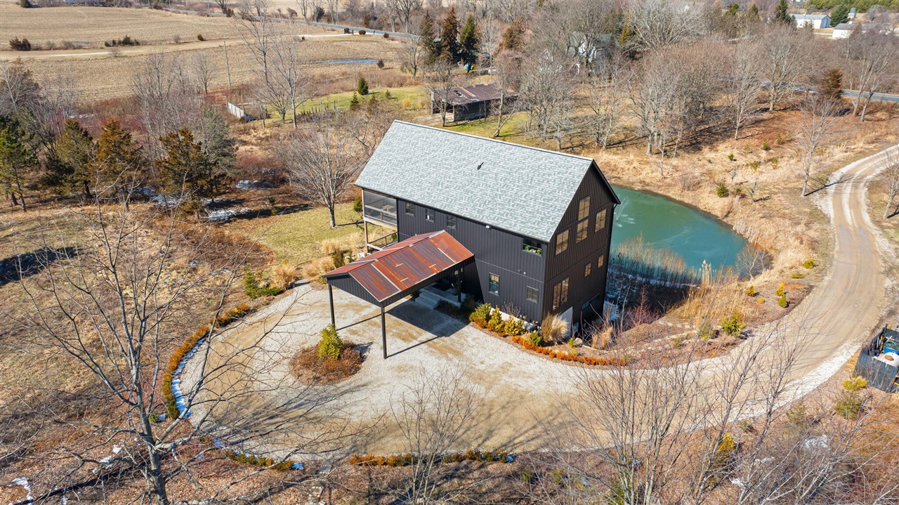 6364 126th Avenue, Fennville, MI, 49408-9648