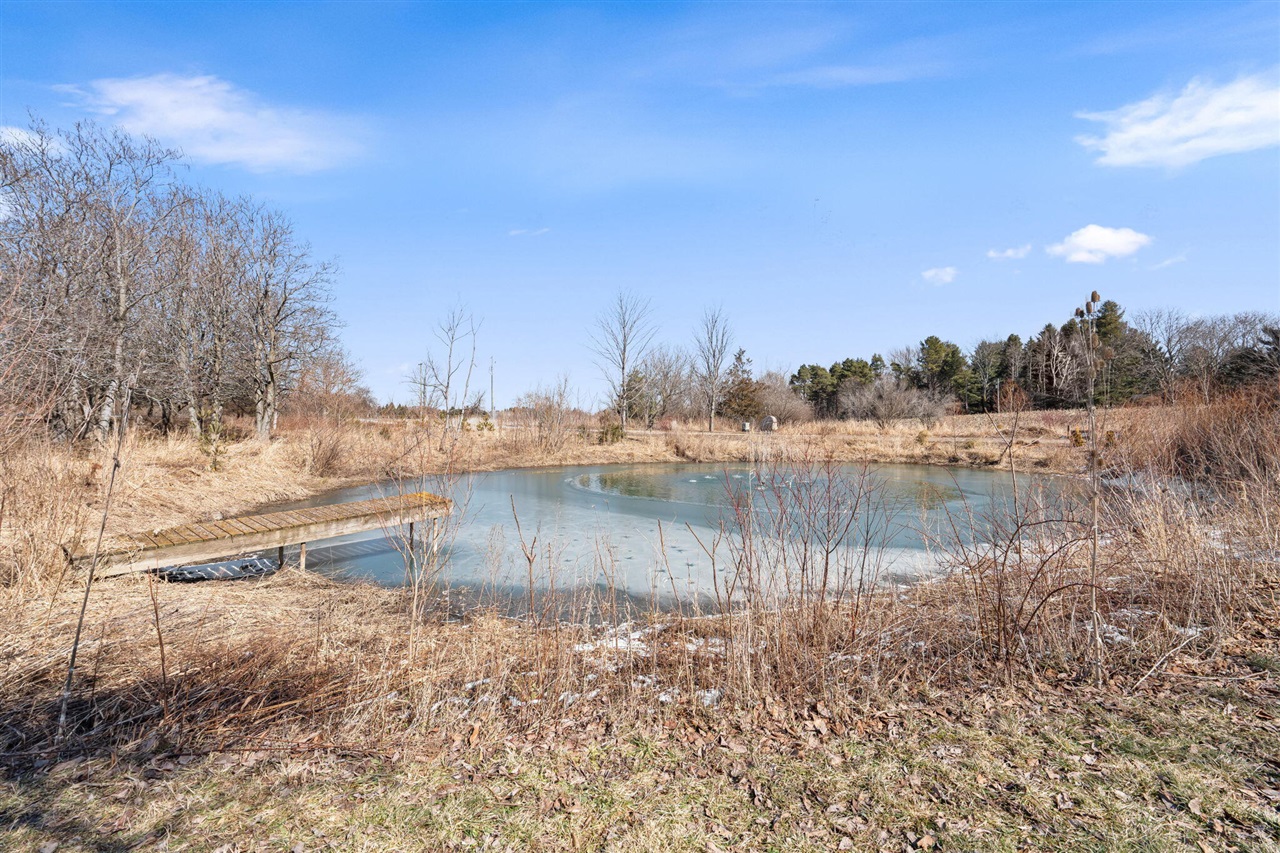 6364 126th Avenue, Fennville, MI, 49408-9648