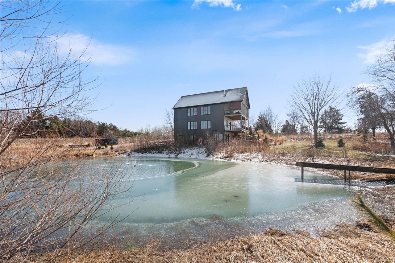 6364 126th Avenue, Fennville, MI, 49408-9648