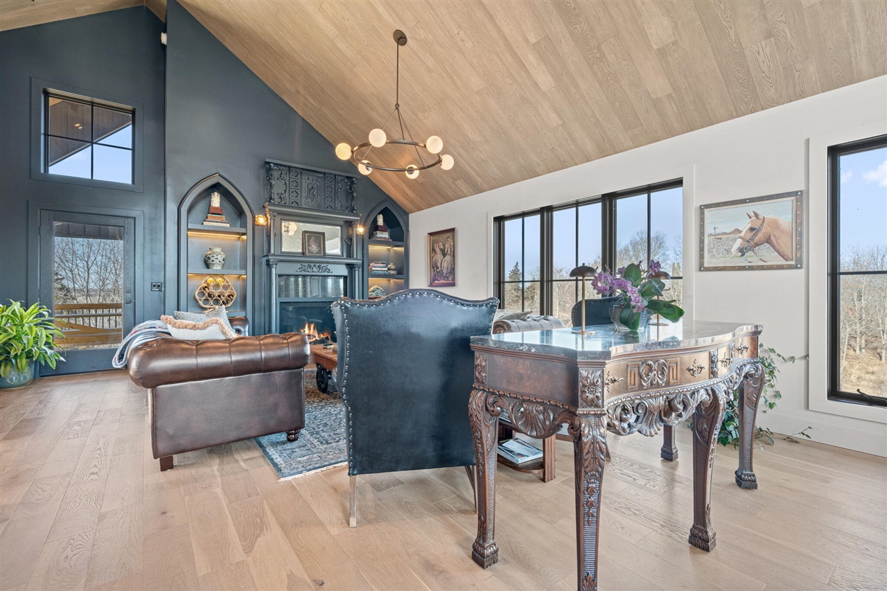 6364 126th Avenue, Fennville, MI, 49408-9648