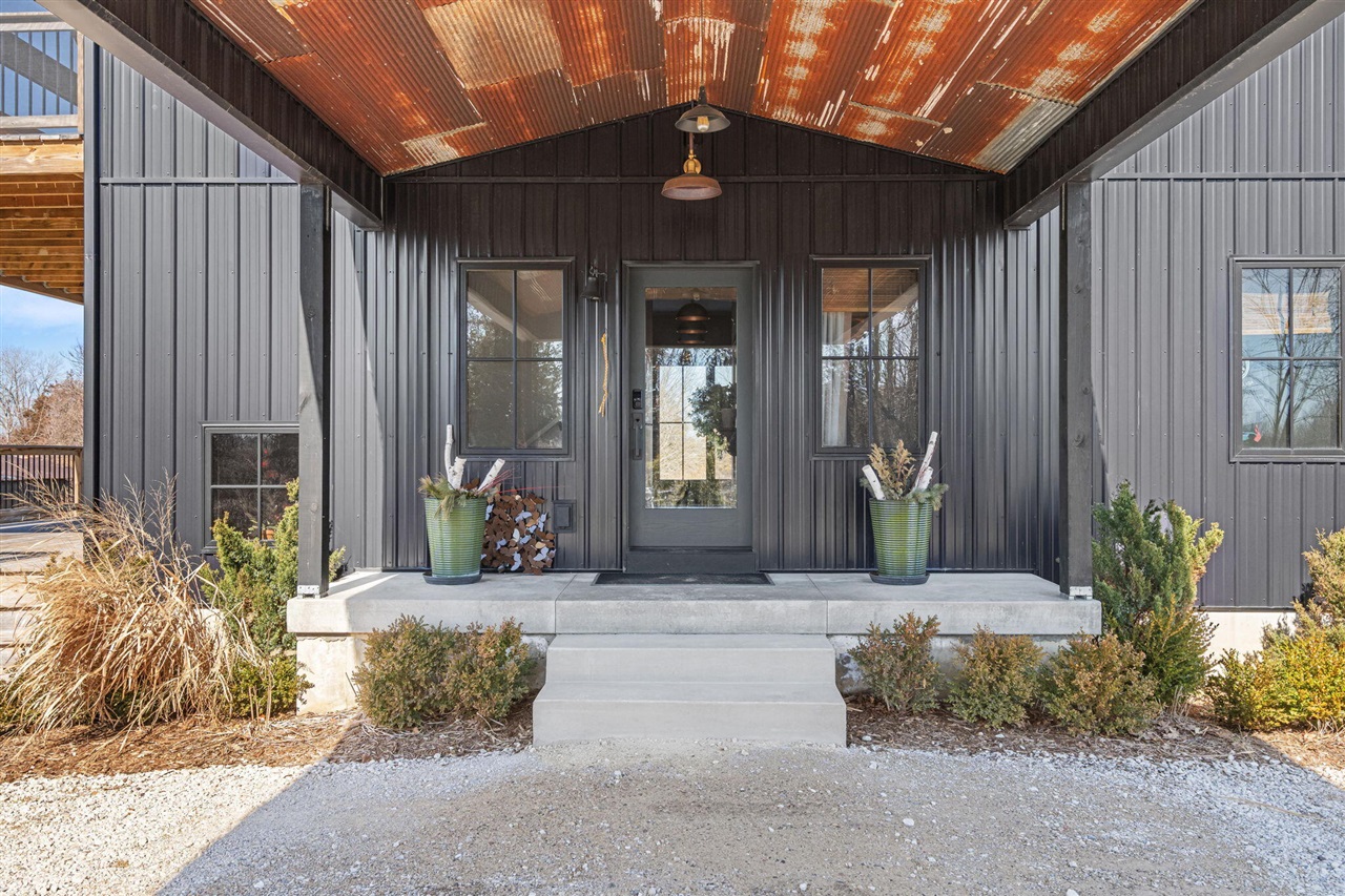 6364 126th Avenue, Fennville, MI, 49408-9648