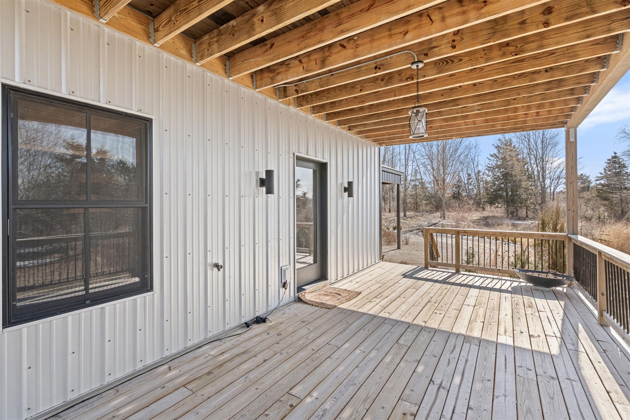 6364 126th Avenue, Fennville, MI, 49408-9648