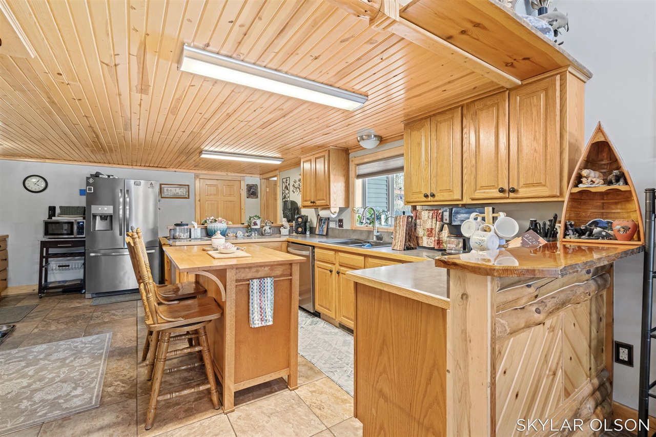 520 N Campbell Road, Fountain, MI, 49410-9605