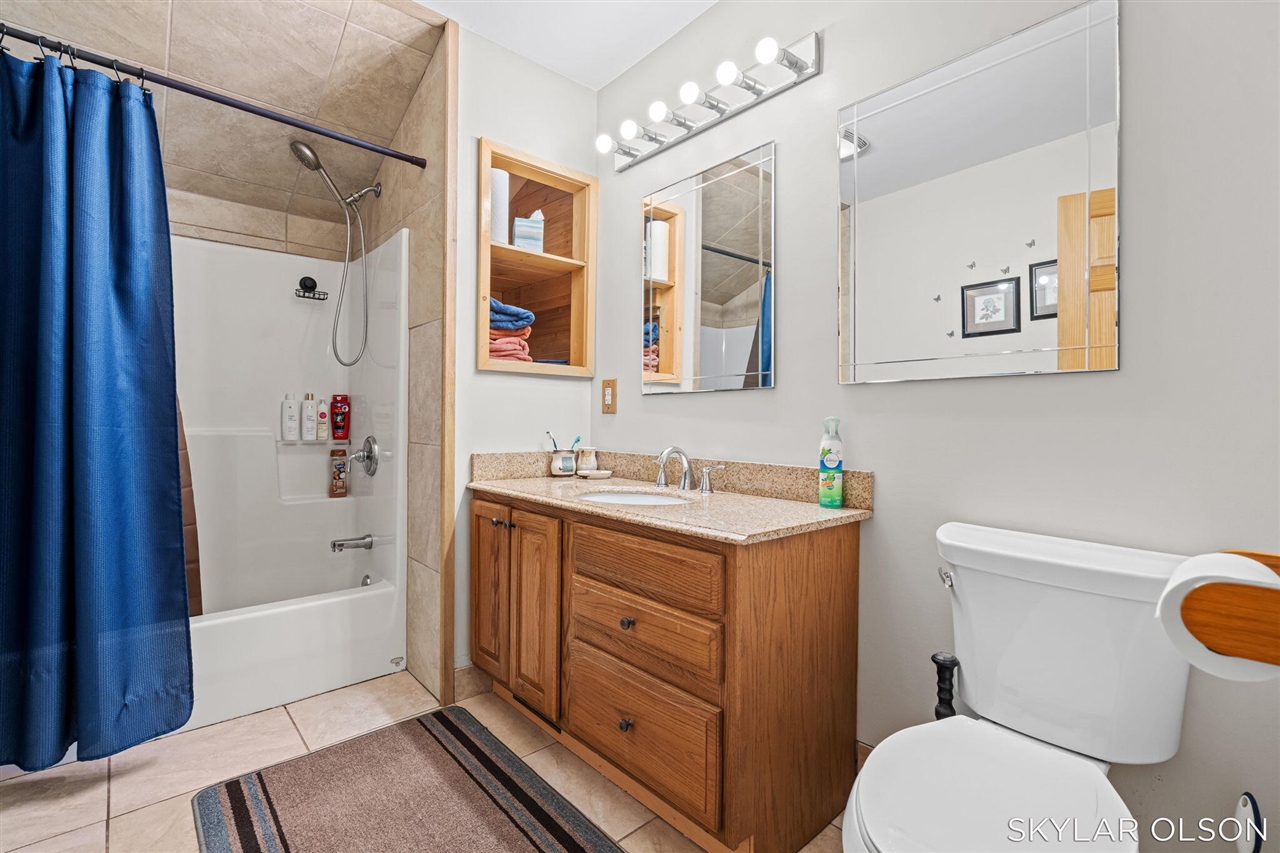 520 N Campbell Road, Fountain, MI, 49410-9605