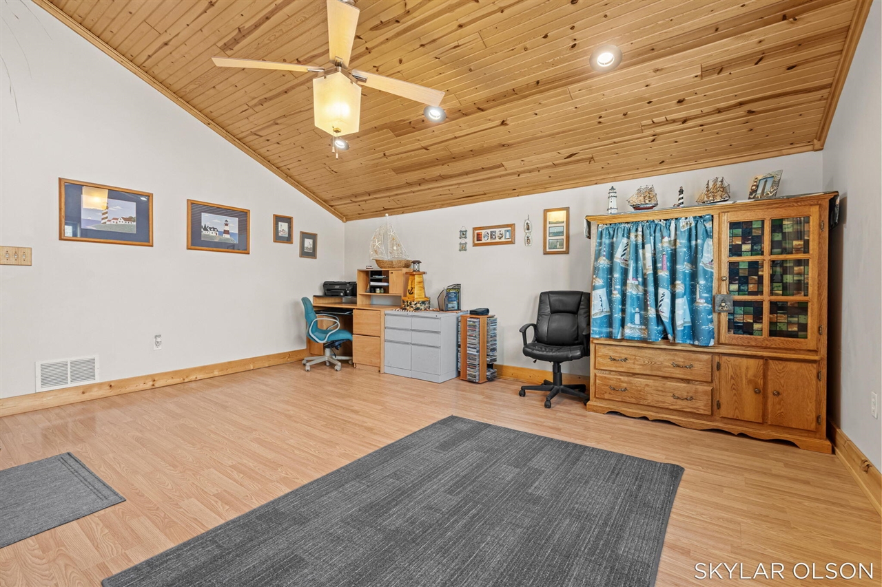 520 N Campbell Road, Fountain, MI, 49410-9605