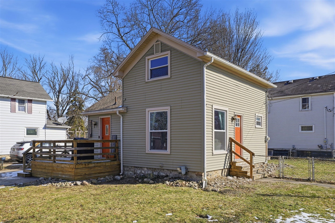 603 E Bond Street, Hastings, MI, 49058-2403