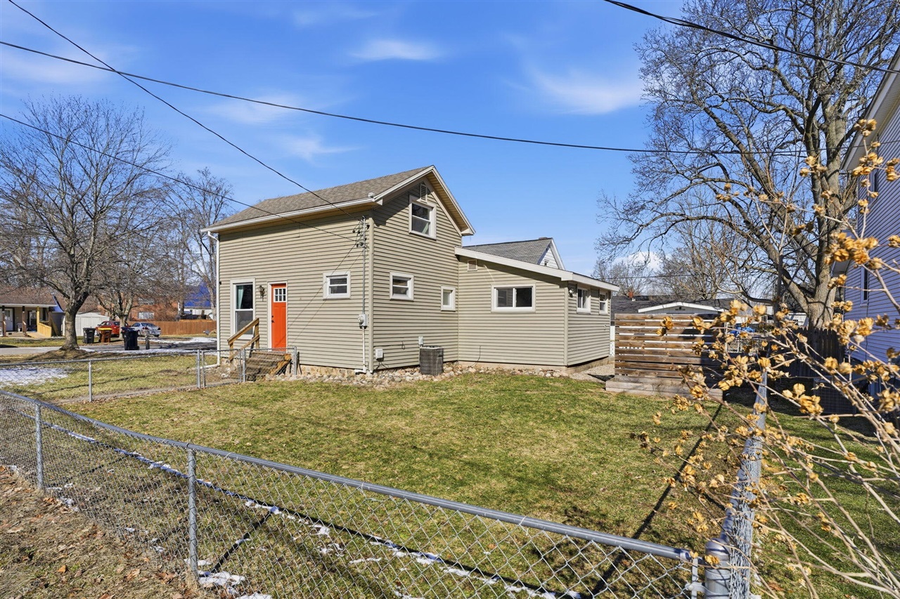 603 E Bond Street, Hastings, MI, 49058-2403