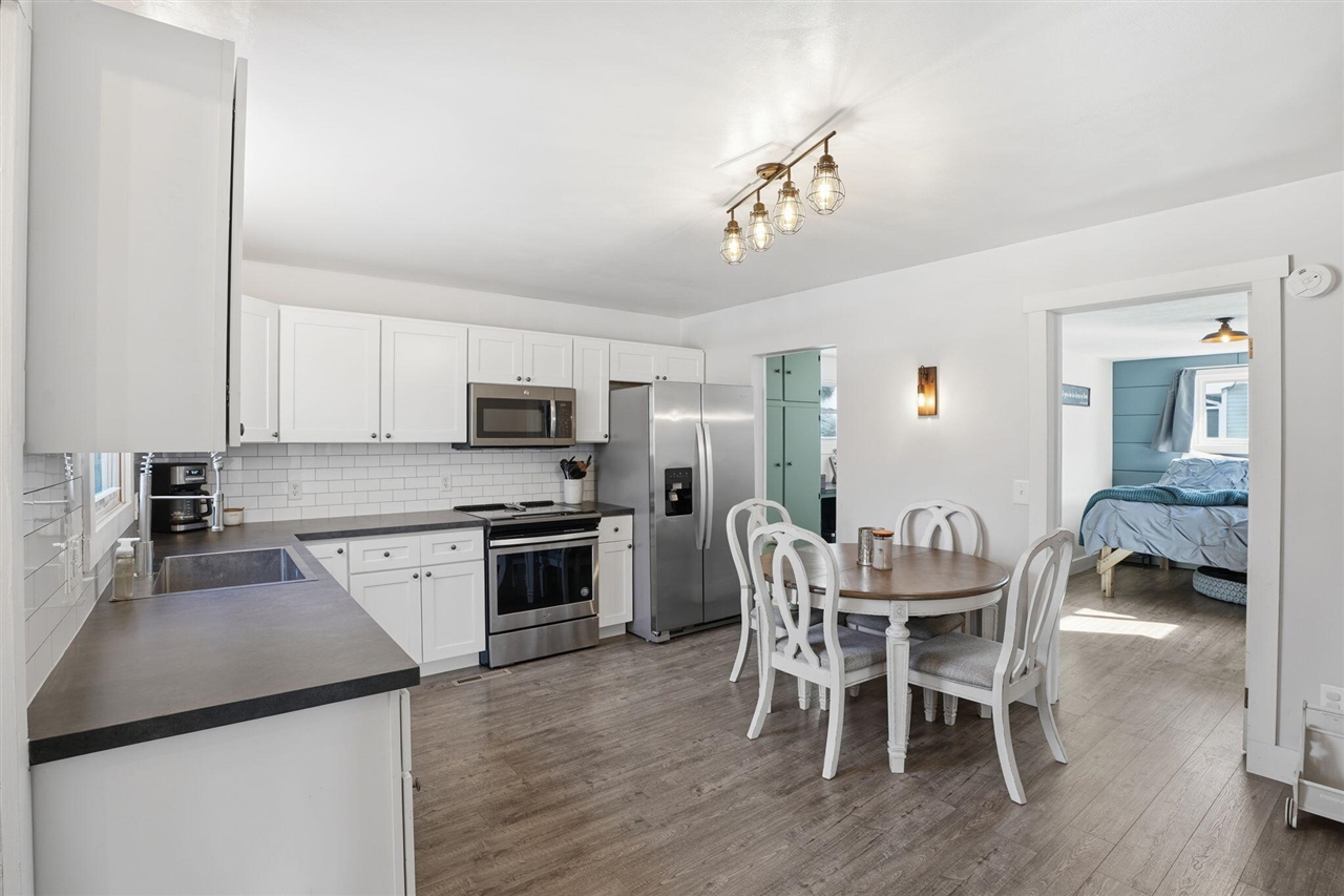 603 E Bond Street, Hastings, MI, 49058-2403