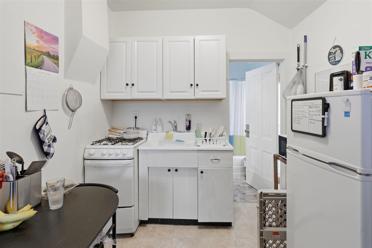 308 E State Street, Saint Johns, MI, 48879-1591