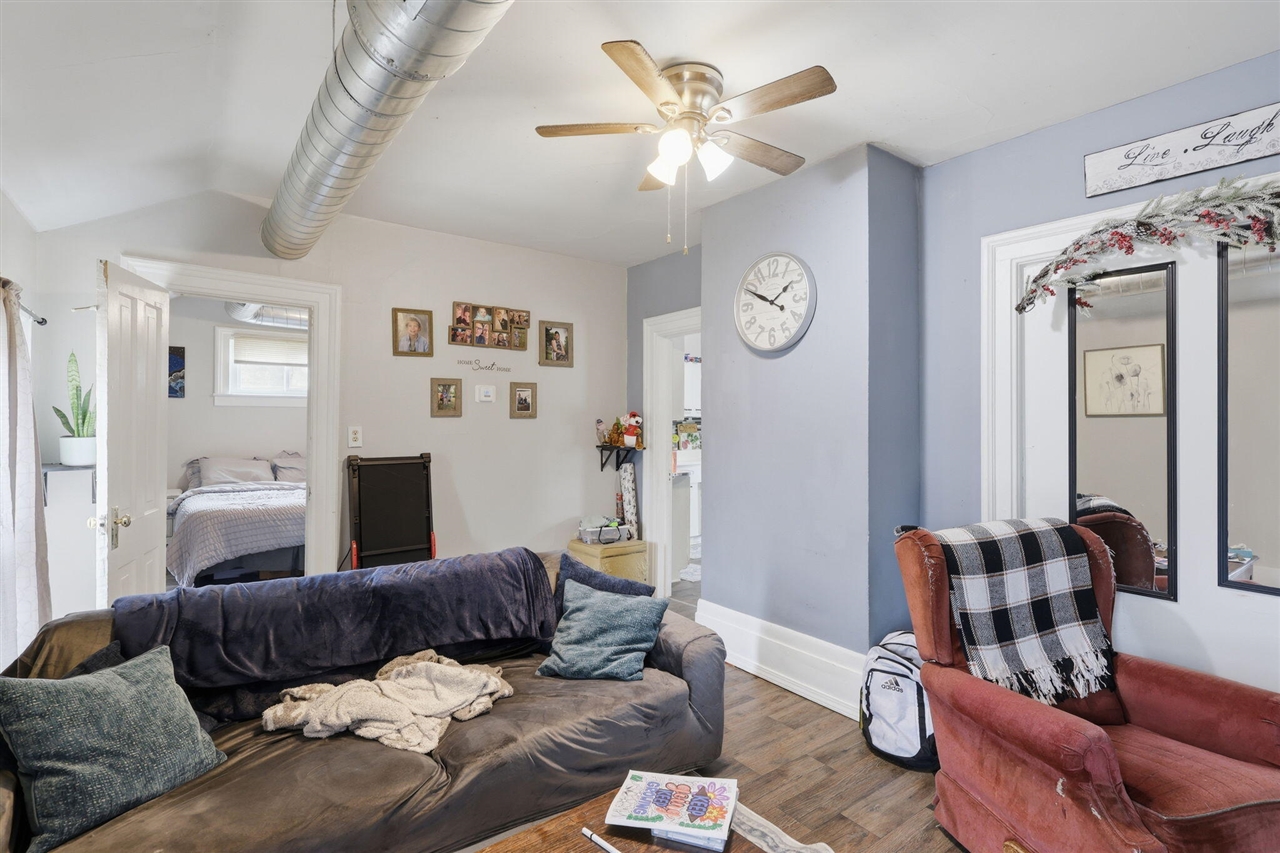 308 E State Street, Saint Johns, MI, 48879-1591