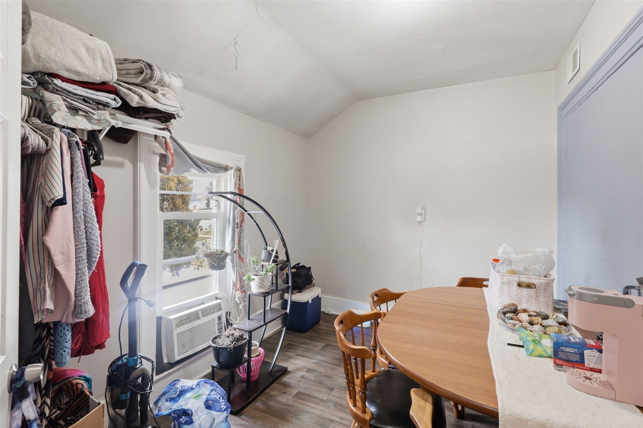 308 E State Street, Saint Johns, MI, 48879-1591