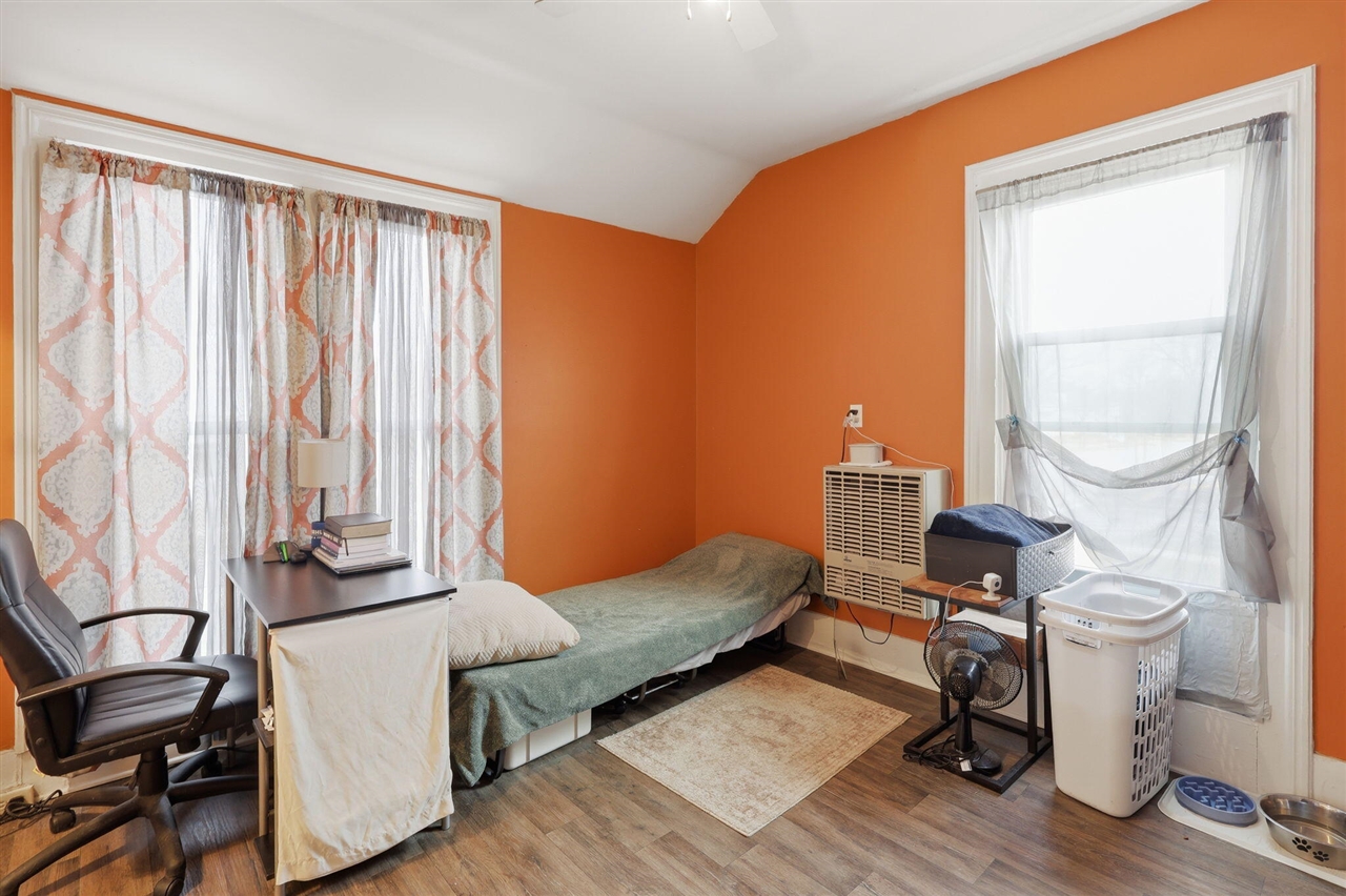 308 E State Street, Saint Johns, MI, 48879-1591