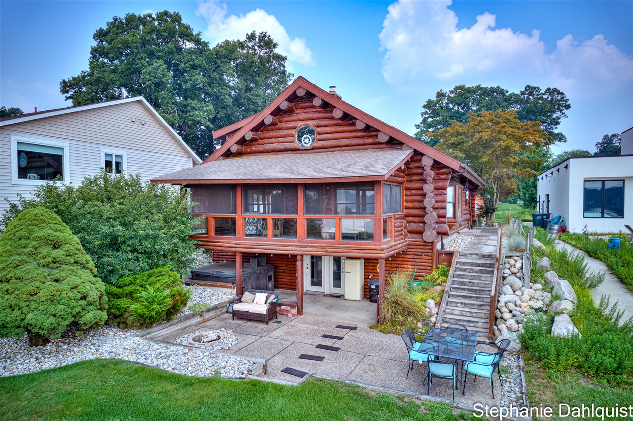 8360 Day Road, Pittsford, MI, 49271-9648