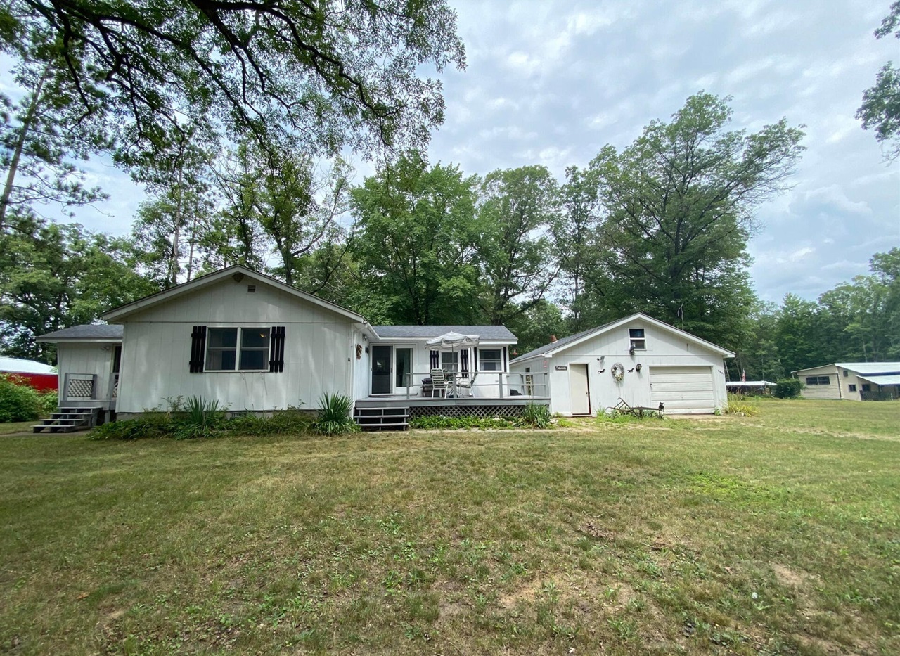 2291 W 22nd Street, Fremont, MI, 49412-7800