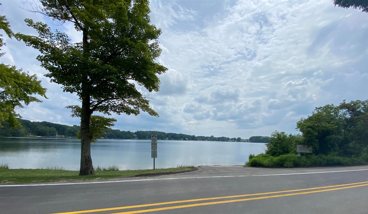 2291 W 22nd Street, Fremont, MI, 49412-7800