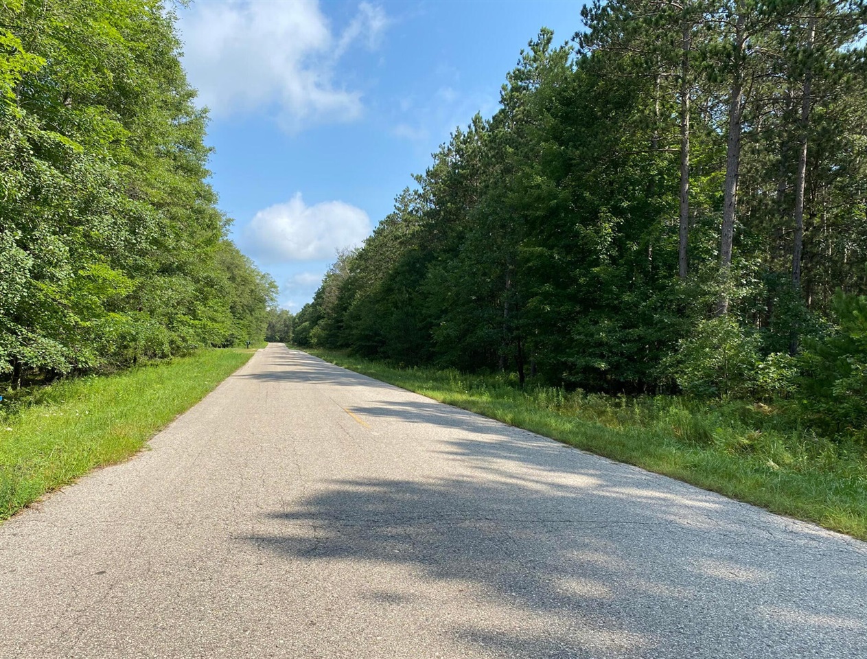 2291 W 22nd Street, Fremont, MI, 49412-7800