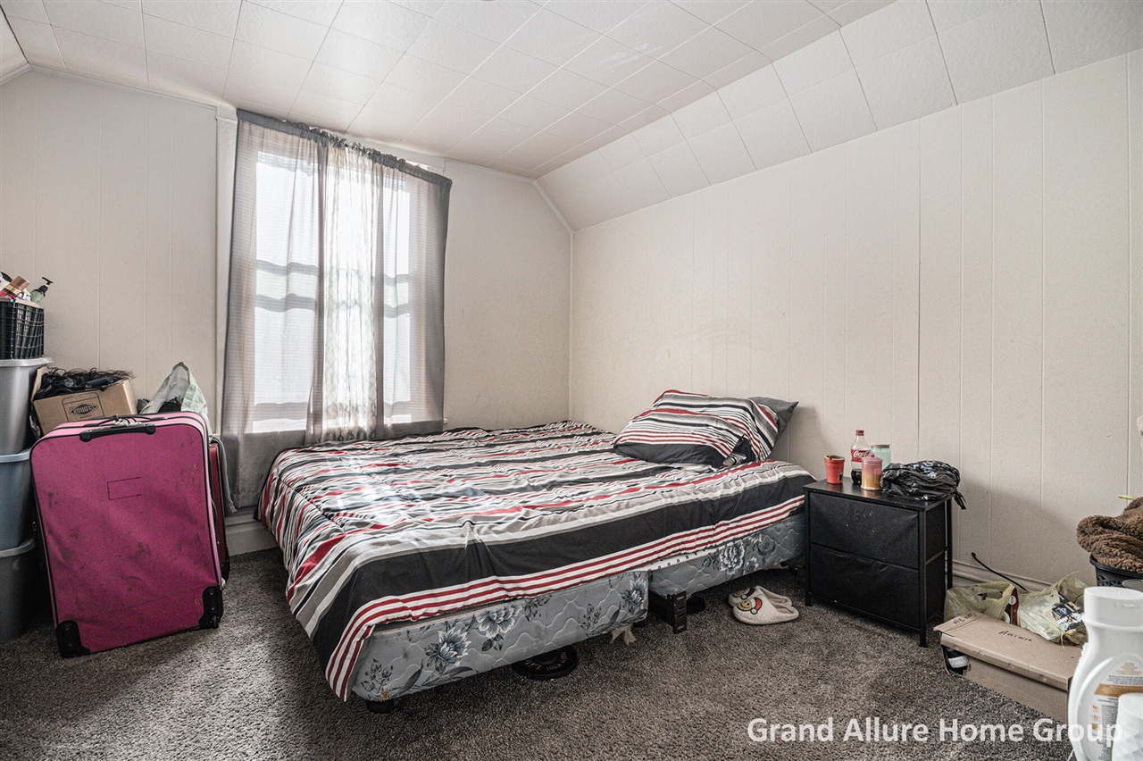 115 Meerse Street, Grand Rapids, MI, 49507-3445