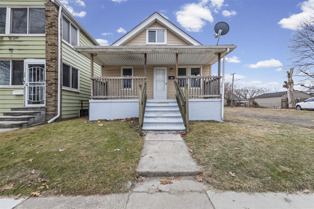 Homes for sale in Ecorse, MI | 36 E Charlotte Ave, Ecorse, MI 48229 | MLS# 70517692