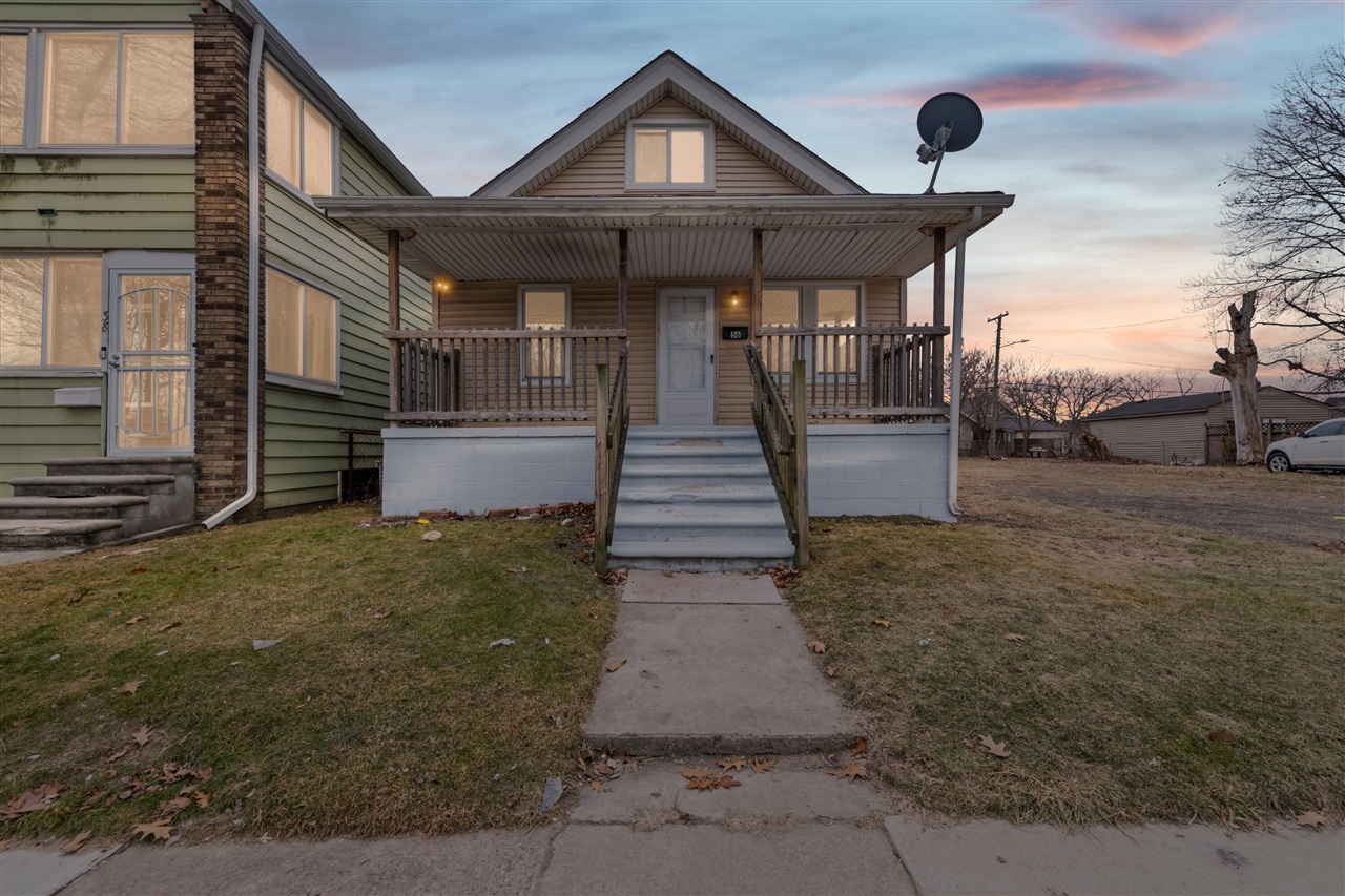 Homes for sale in Ecorse, MI | 36 E Charlotte Ave, Ecorse, MI 48229 | MLS# 70517692