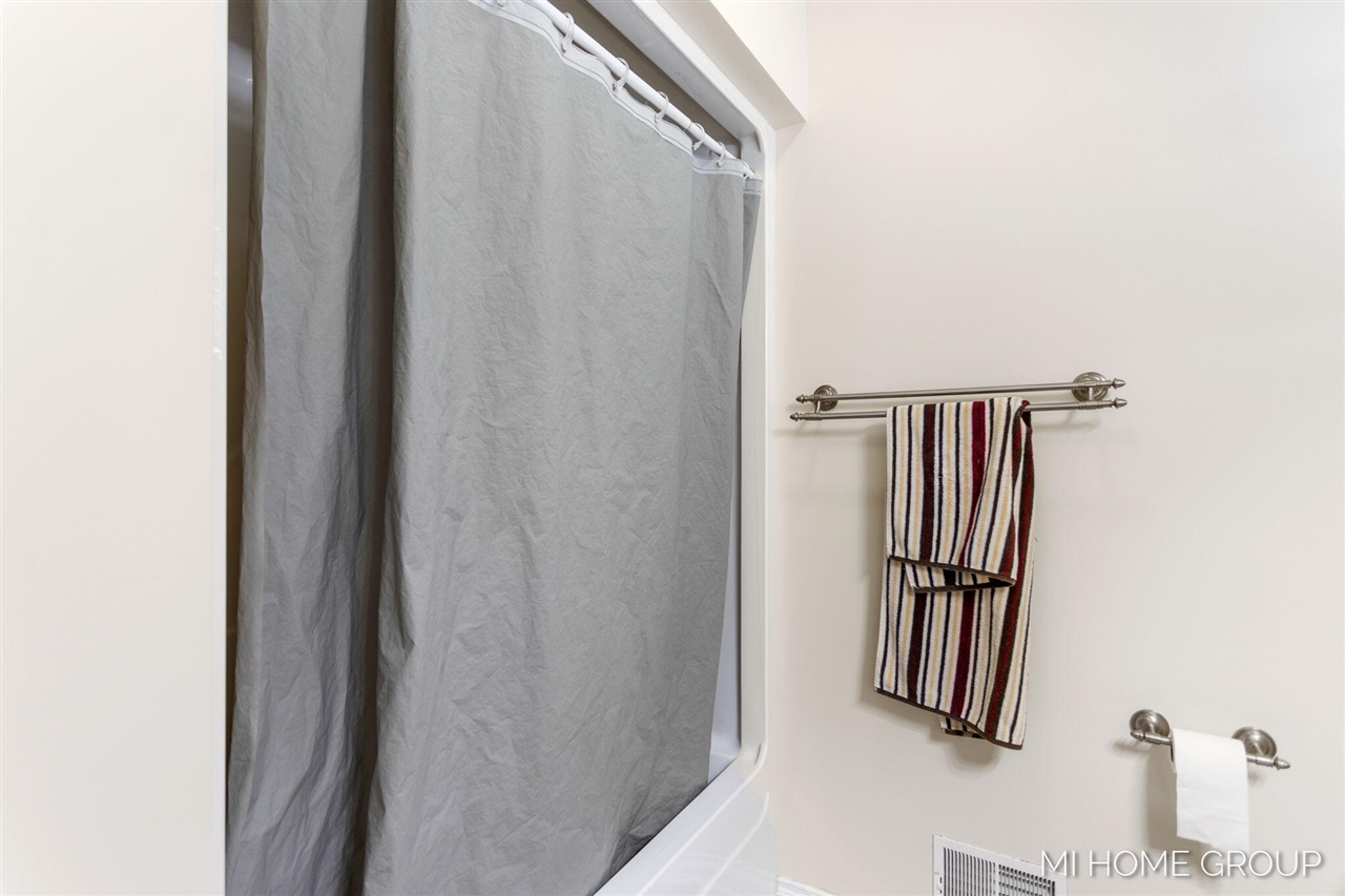 1398 Fluorite Avenue, Zeeland, MI, 49464-8345