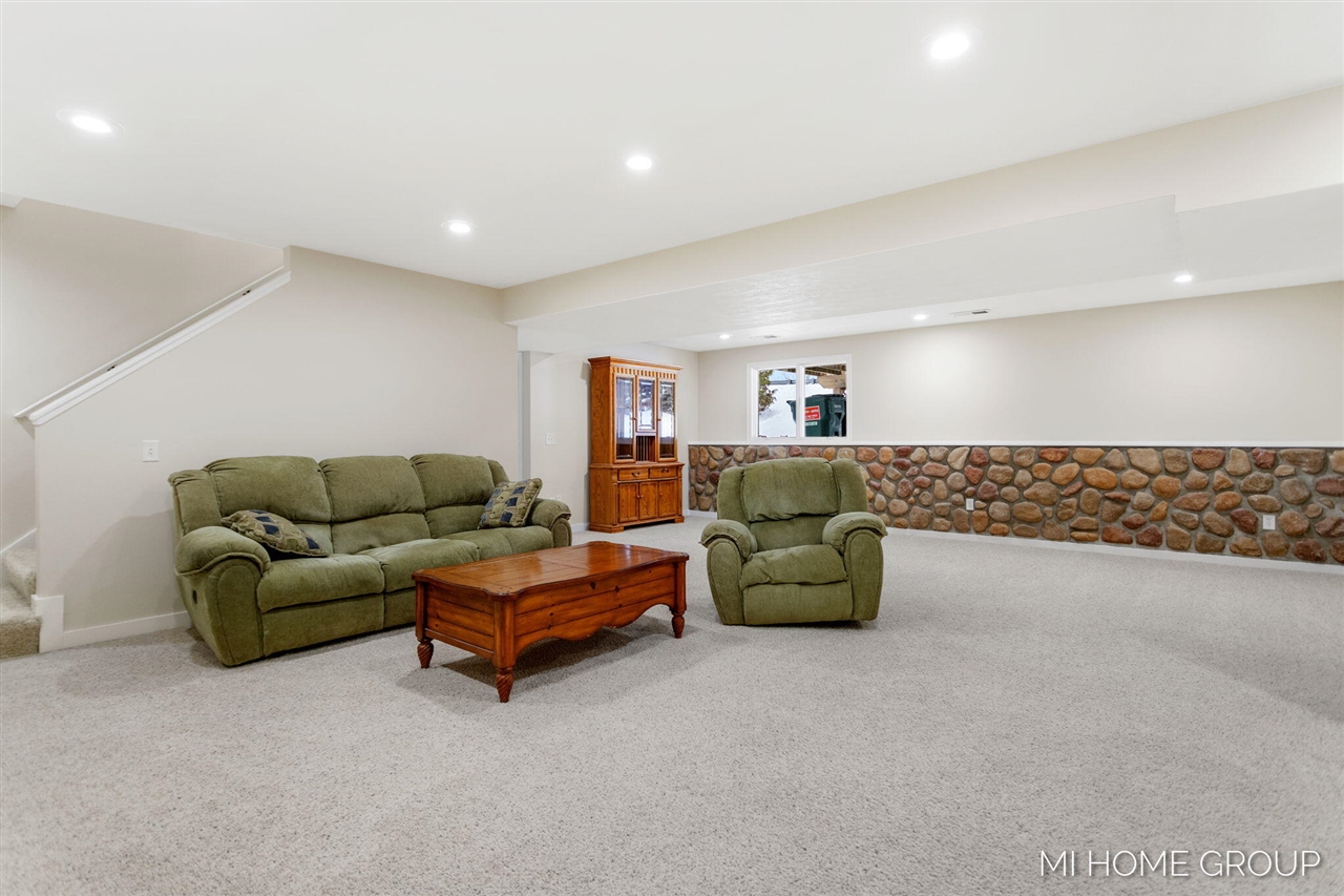 1398 Fluorite Avenue, Zeeland, MI, 49464-8345