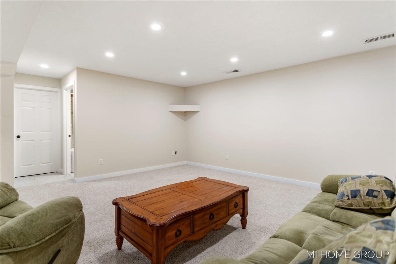 1398 Fluorite Avenue, Zeeland, MI, 49464-8345