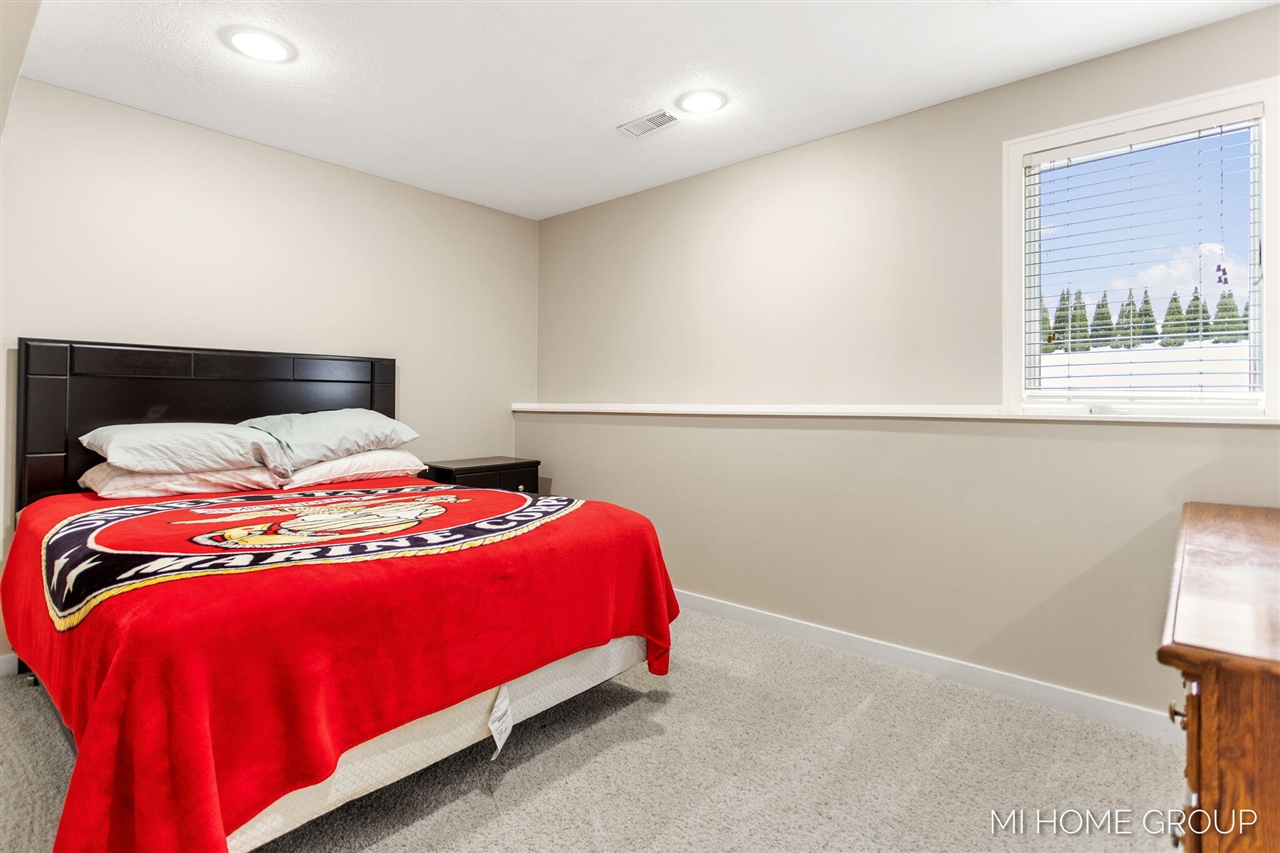 1398 Fluorite Avenue, Zeeland, MI, 49464-8345