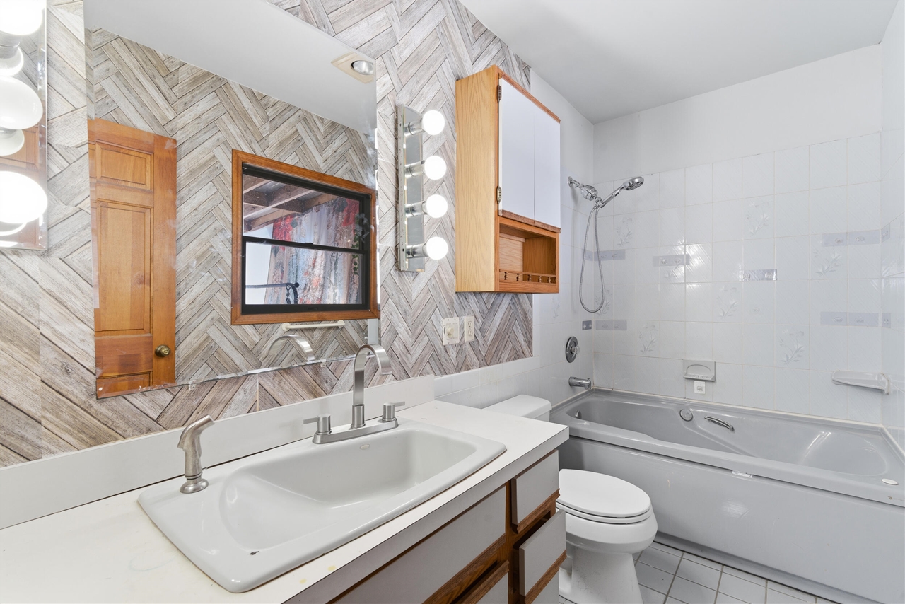 1452 Langfield Street, White Lake, MI, 48386-3755