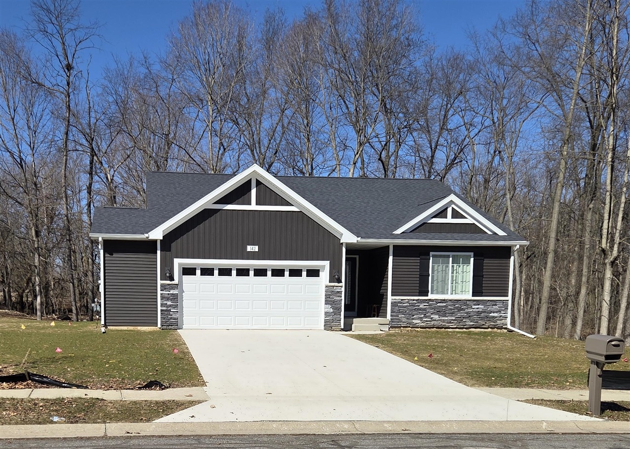210 Glenwood Circle, Manchester, MI, 48158-8586