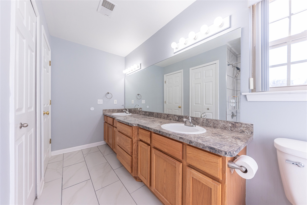 1537 Addington Lane, Ann Arbor, MI, 48108-8955