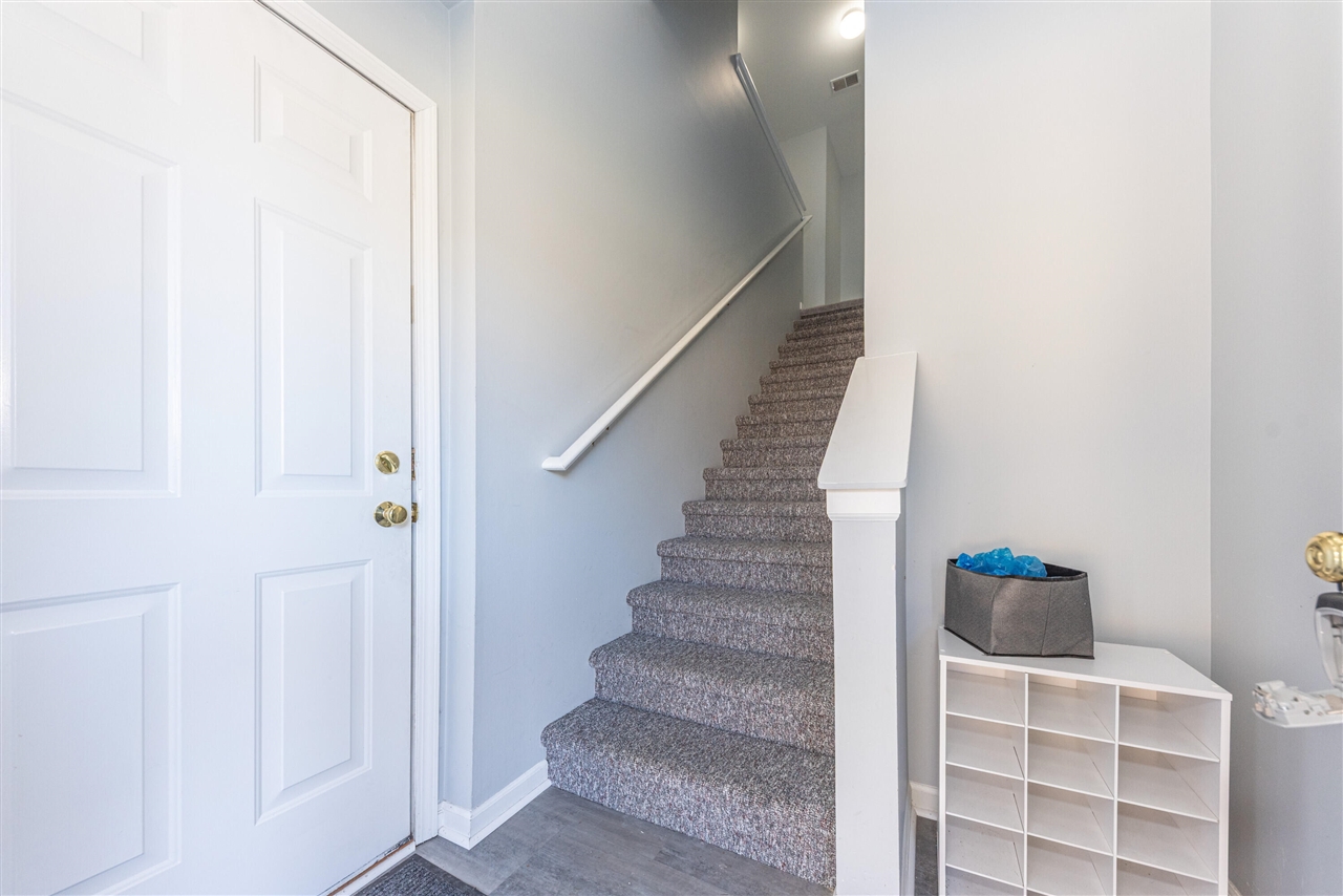 1537 Addington Lane, Ann Arbor, MI, 48108-8955