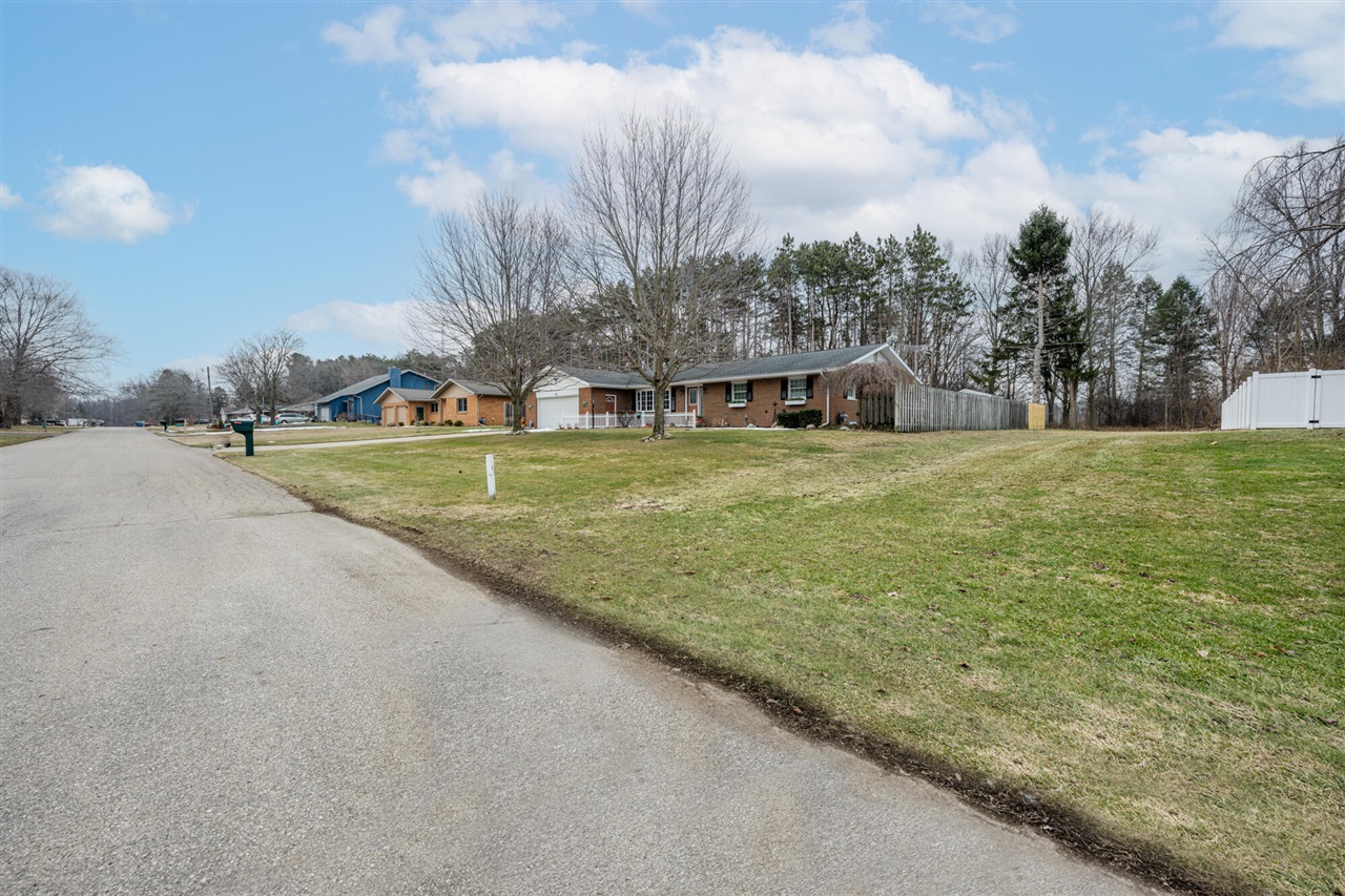 21578 Jefferson Road, Morley, MI, 49336-9595